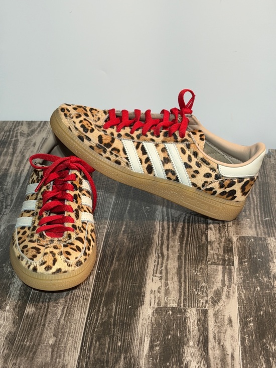 adidas Shoes - Adidas Leopard Print Handball Spezial Sneakers EUC